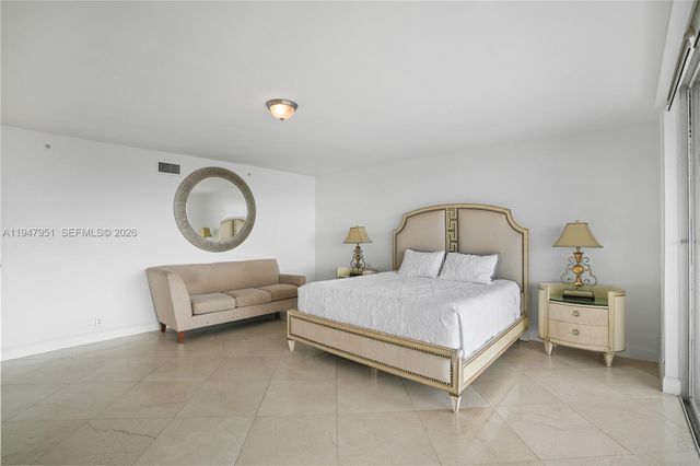 19355 Turnberry Way 25GR, Aventura, FL 33180