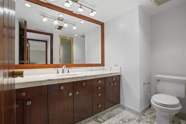 19355 Turnberry Way 25GR, Aventura, FL 33180