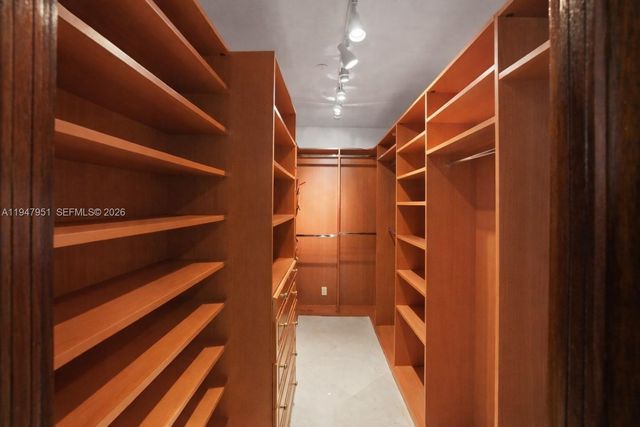 19355 Turnberry Way 25GR, Aventura, FL 33180