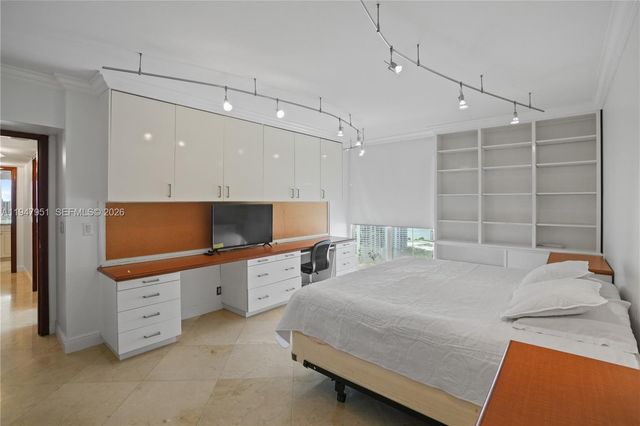 19355 Turnberry Way 25GR, Aventura, FL 33180