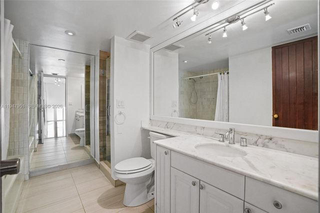 19355 Turnberry Way 25GR, Aventura, FL 33180