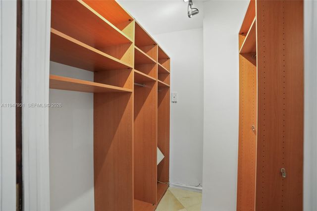 19355 Turnberry Way 25GR, Aventura, FL 33180