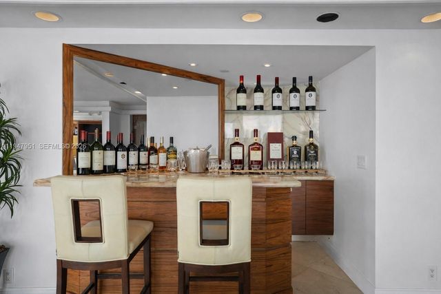 19355 Turnberry Way 25GR, Aventura, FL 33180