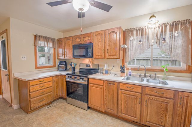 336 32nd Avenue N, Saint Cloud, MN 56303