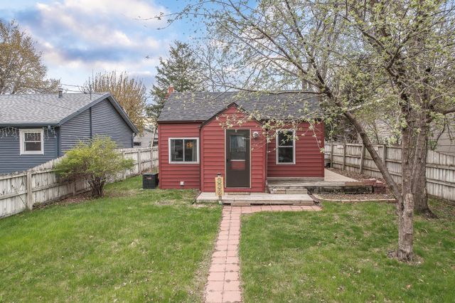 336 32nd Avenue N, Saint Cloud, MN 56303