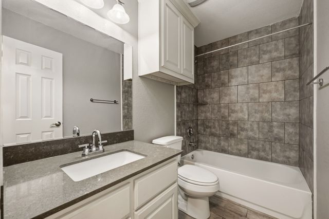 521-525 Gilcrease Street, Van Alstyne, TX 75495