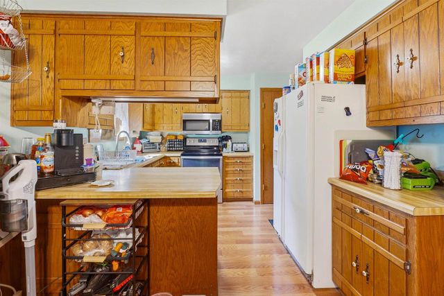 2149 N Connies Court, Appleton, WI 54914
