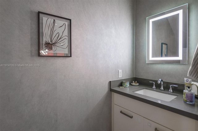 3318 Day Ave 7, Miami, FL 33133