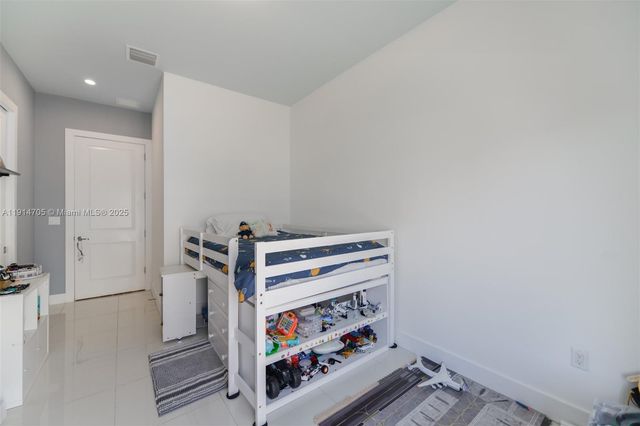 3318 Day Ave 7, Miami, FL 33133