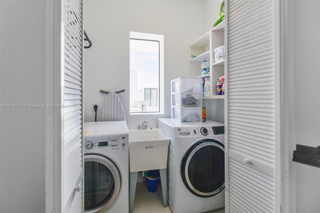 3318 Day Ave 7, Miami, FL 33133