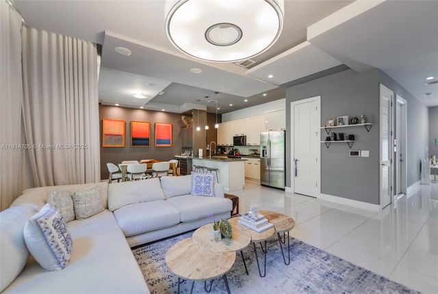 3318 Day Ave 7, Miami, FL 33133