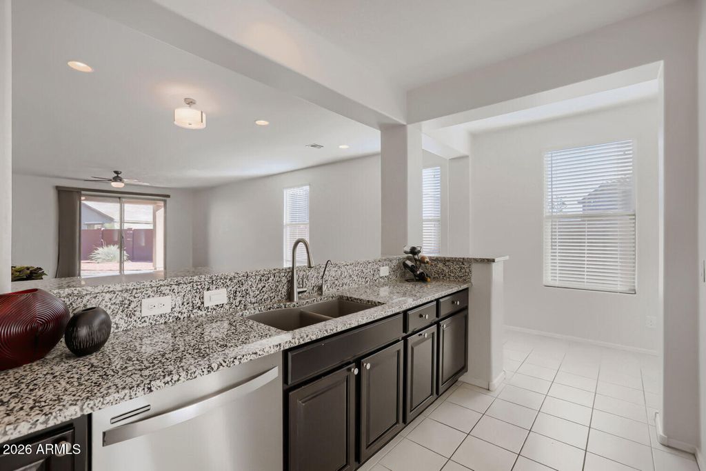 26975 N 71ST Drive, Peoria, AZ 85383 — photo 4