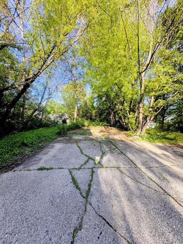 4858 54th STREET, Milwaukee, WI 53218