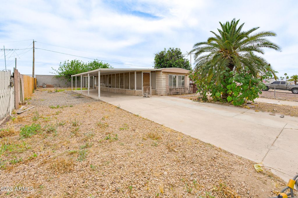 10727 W SACK Drive, Peoria, AZ 85373