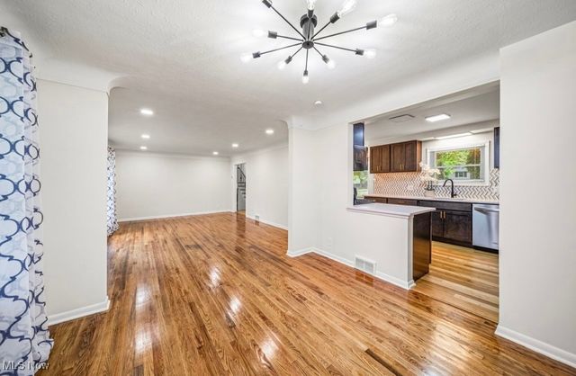 1066 Eastlawn Drive, Highland Heights, OH 44143