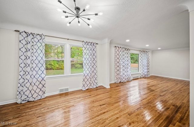 1066 Eastlawn Drive, Highland Heights, OH 44143