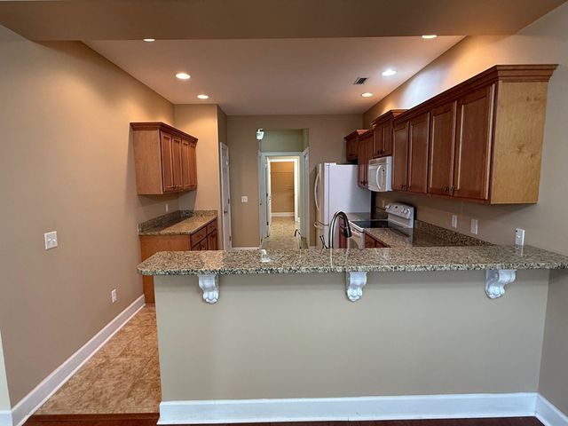 317-4 Hidden Creek, Dothan, AL 36301