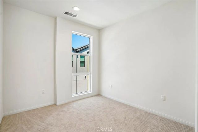5876 Linden Ave Avenue 9, Long Beach, CA 90805