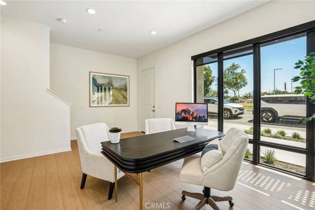 5876 Linden Ave Avenue 9, Long Beach, CA 90805