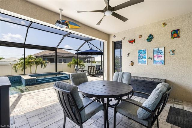 1262 N Gator CIR, Cape Coral, FL 33909