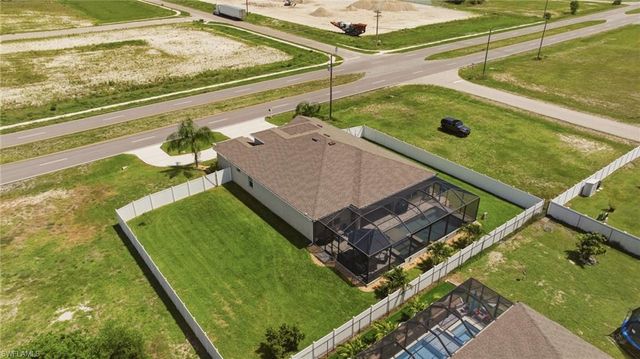 1262 N Gator CIR, Cape Coral, FL 33909