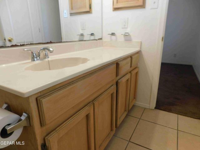 8695 PILGRIMAGE Circle, El Paso, TX 79912