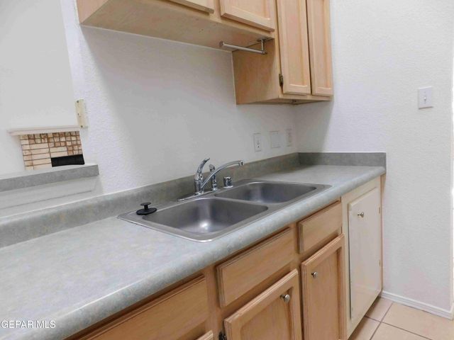 8695 PILGRIMAGE Circle, El Paso, TX 79912