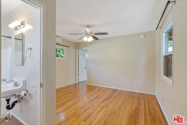 3502 La Clede Avenue, Los Angeles, CA 90039