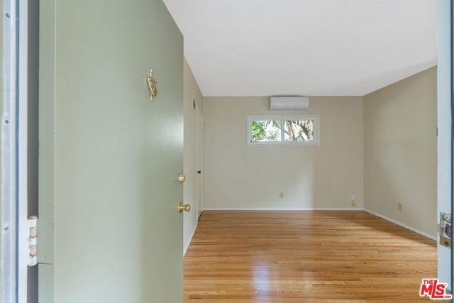 3502 La Clede Avenue, Los Angeles, CA 90039