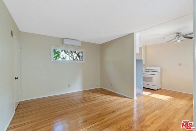 3502 La Clede Avenue, Los Angeles, CA 90039