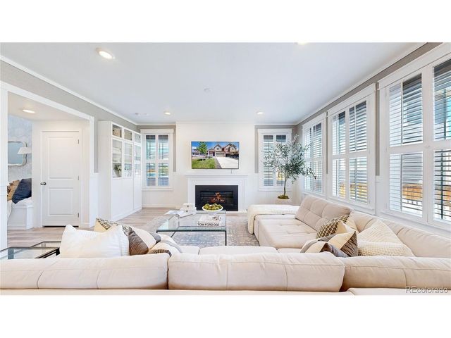 17928 Galapagos St, Broomfield, CO 80023