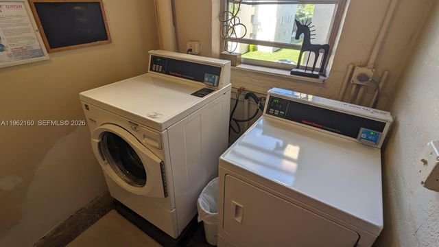 8000 N Sunrise Lakes Dr 309, Sunrise, FL 33322