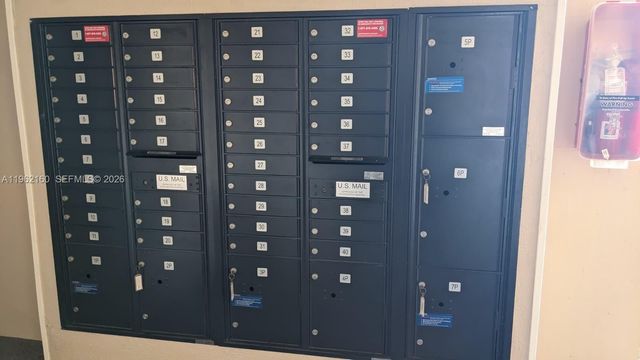 8000 N Sunrise Lakes Dr 309, Sunrise, FL 33322