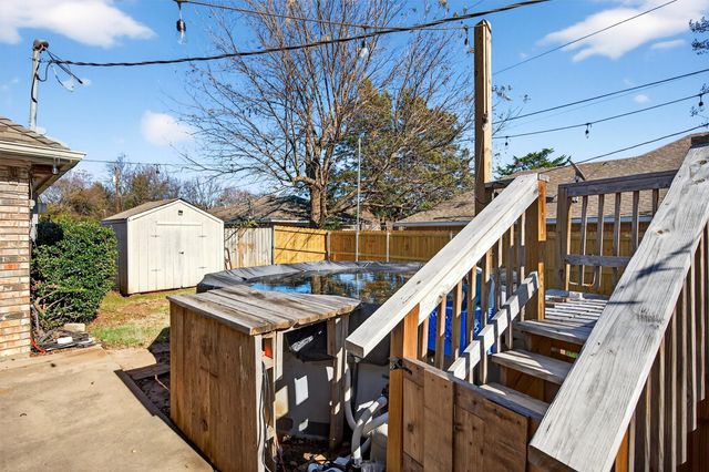 207 Gayle Circle, Bells, TX 75414