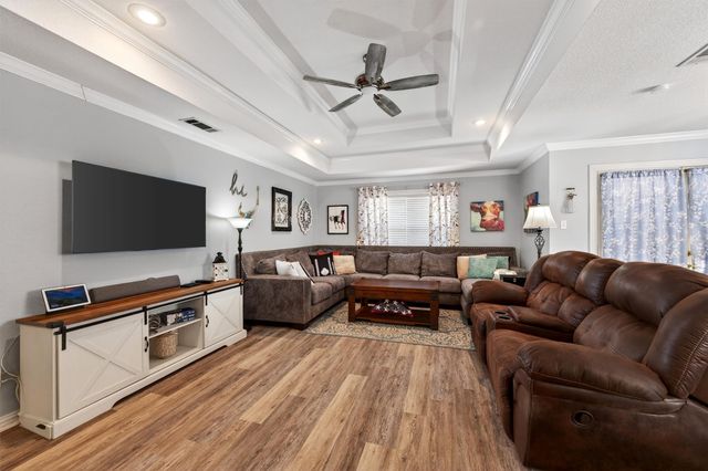 207 Gayle Circle, Bells, TX 75414