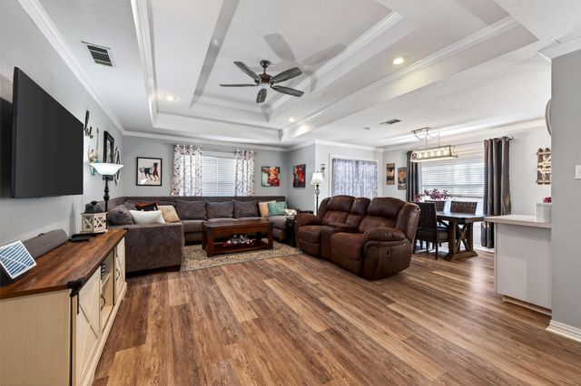 207 Gayle Circle, Bells, TX 75414