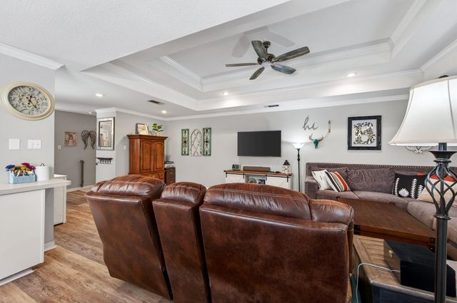 207 Gayle Circle, Bells, TX 75414