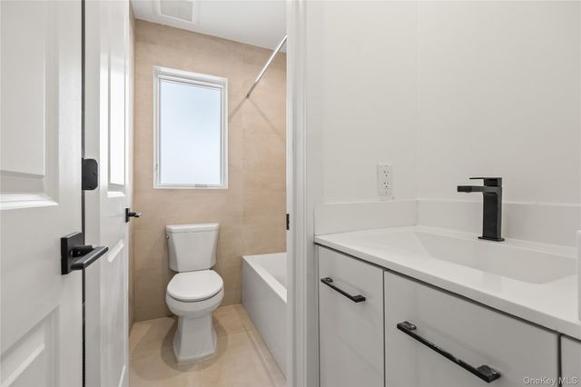 105 N Cole Avenue 202, Spring Valley, NY 10977