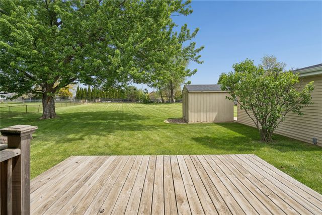 1840 Daleview Dr, Marion, IA 52302