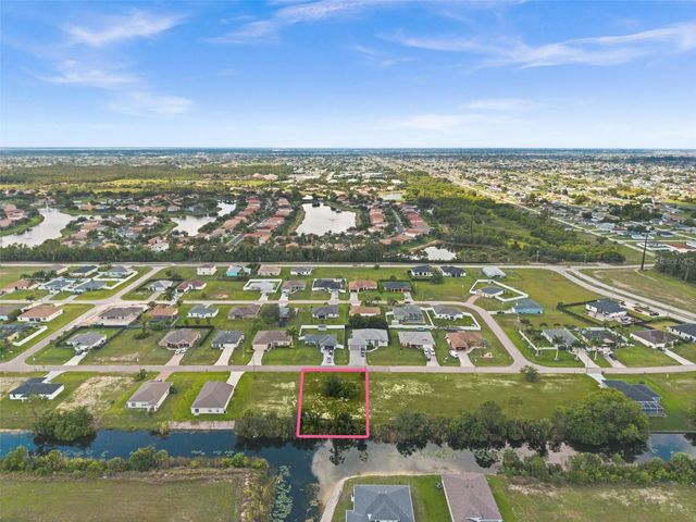 907 NE 32ND TERRACE, Cape Coral, FL 33909