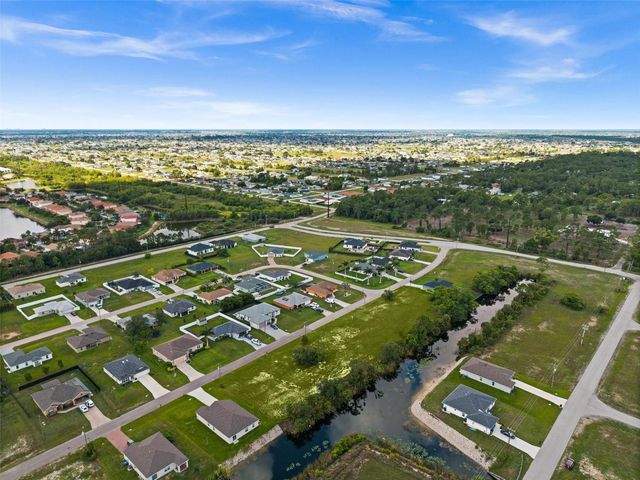 907 NE 32ND TERRACE, Cape Coral, FL 33909