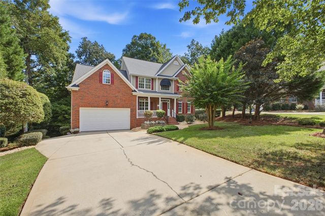637 Falls Creek Court, Fort Mill, SC 29715