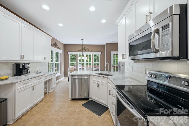 637 Falls Creek Court, Fort Mill, SC 29715