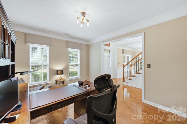 637 Falls Creek Court, Fort Mill, SC 29715