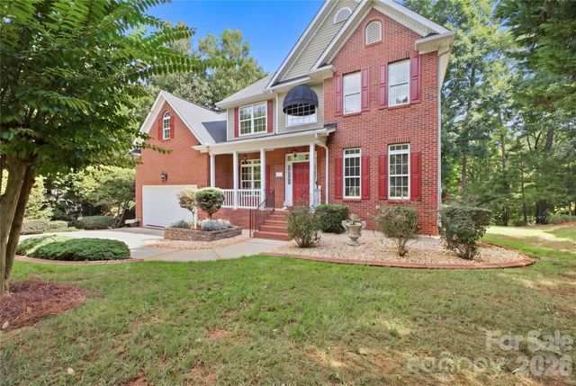 637 Falls Creek Court, Fort Mill, SC 29715