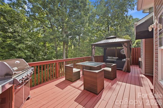 637 Falls Creek Court, Fort Mill, SC 29715