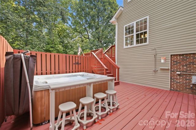 637 Falls Creek Court, Fort Mill, SC 29715