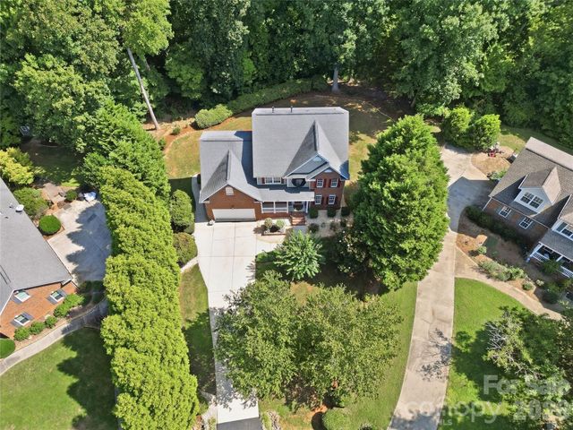637 Falls Creek Court, Fort Mill, SC 29715
