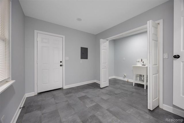 18191 Kentfield Street, Detroit, MI 48219