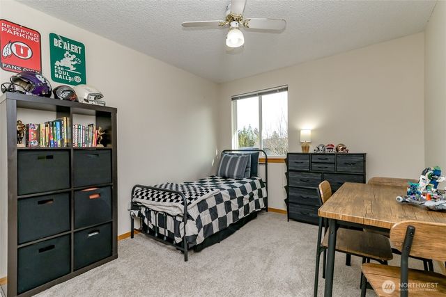 31233 47th Place SW, Federal Way, WA 98023